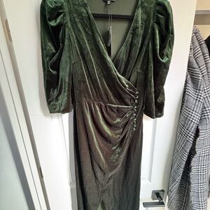 Lucy Paris Deep Green Velvet Long Sleeve Dress